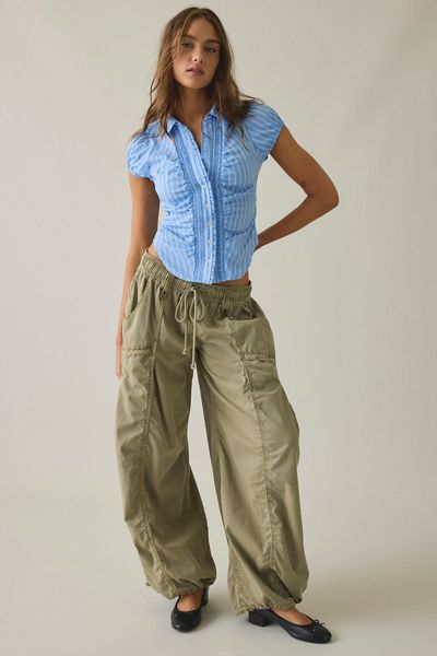 UO Brynn Ruffle Puff Sleeve Button-Down Shirt