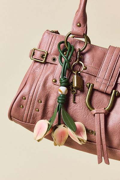 Breloque de sac bouquet de fleurs en simili cuir