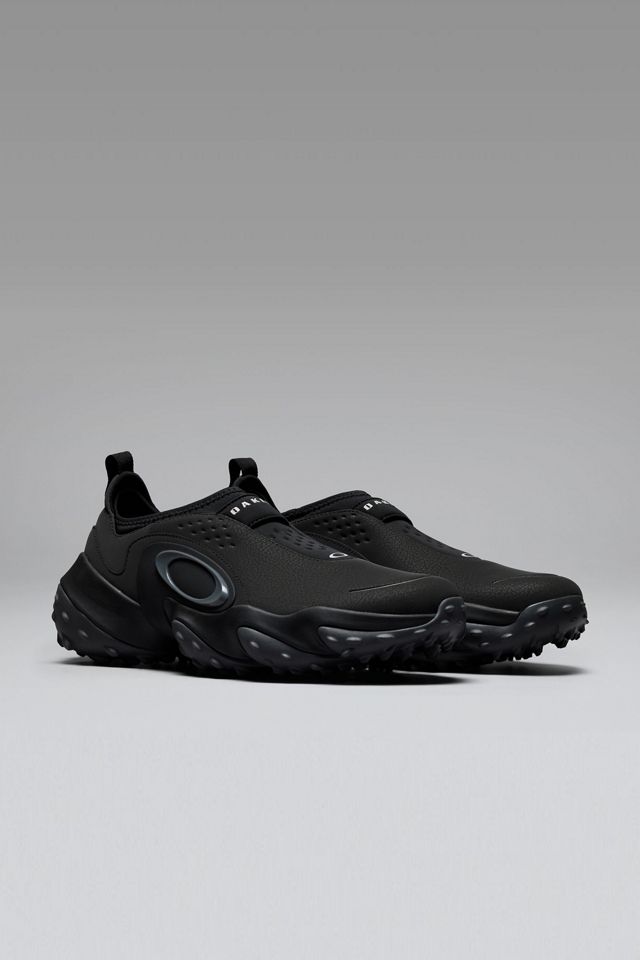 Oakley Men's Edge Icon Sneakers #1