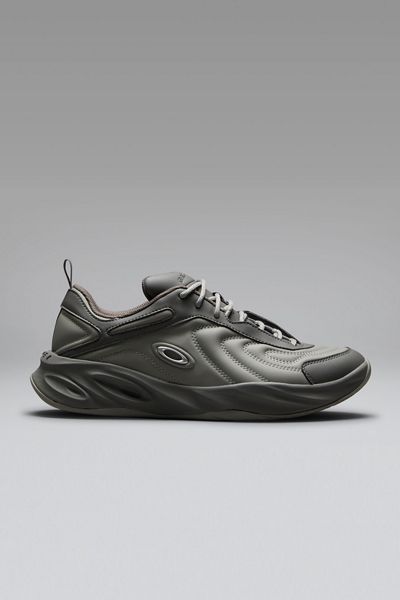 Oakley Men's Strike Baseline Sneakers