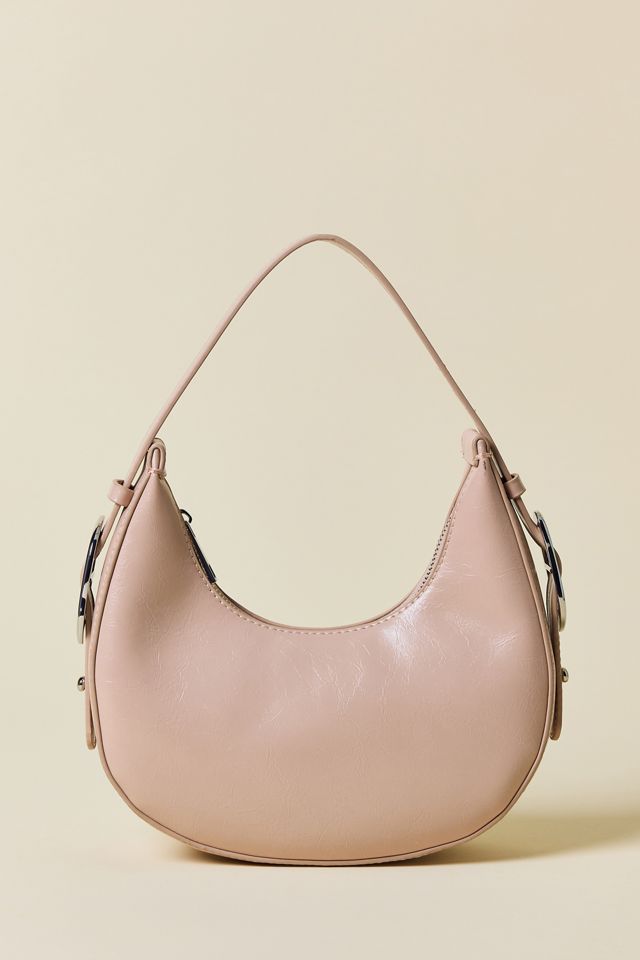 Sac à bandoulière croissant à boucle Ella UO #1