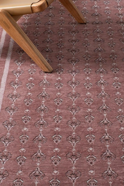 Revival Via Slim Washable Rug In Mauve At Urban Outfitters