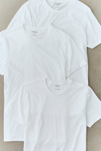 Calvin Klein Classic Crew Neck Tee 3-Pack in White, Men's at Urban Outfitters