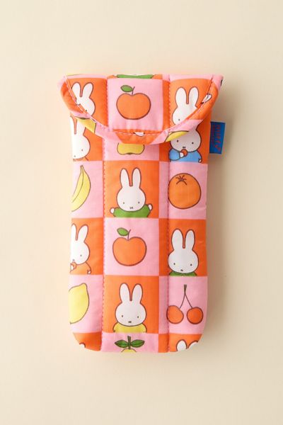 BAGGU & Miffy UO Exclusive Puffy Glasses Sleeve