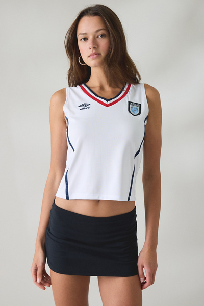 Umbro UO Exclusive V-Neck Cropped Jersey Tank Top | Urban Outfitters
