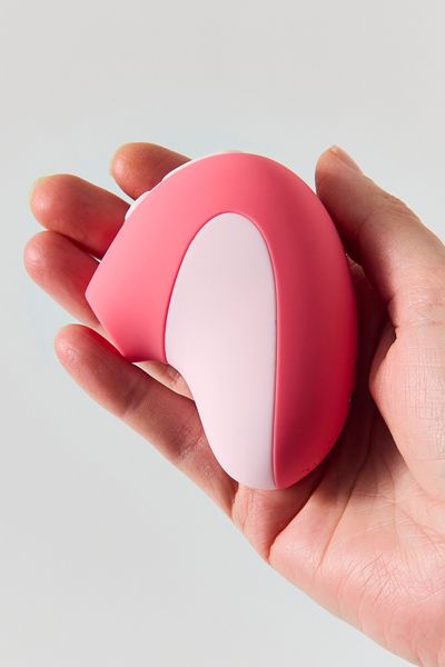 urban outfitters sex toy ad Vibrating Tongue Ring ~ Infinite Piercing main image 1