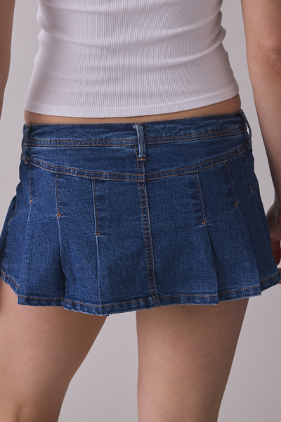 BDG Bad Influence Pleated Low-Rise Denim Mini Skort