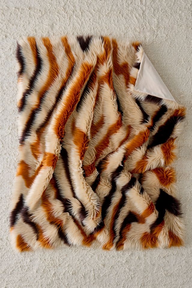 Sita Faux Fur Jacquard Throw Blanket | Urban Outfitters