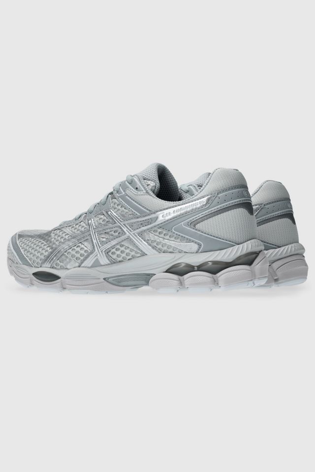 ASICS Gel-Cumulus 16 Sportstyle Sneakers #2