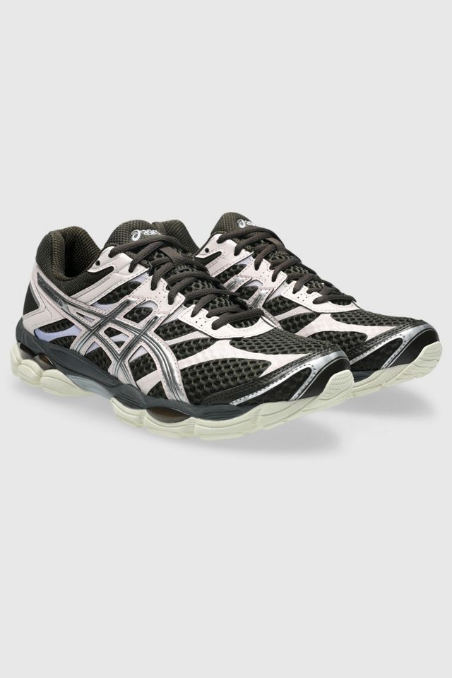 ASICS Gel-Cumulus 16 Sportstyle Sneakers #1
