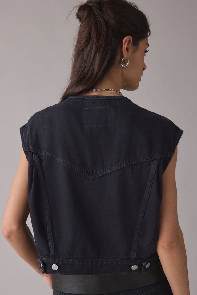 トップス 90s levis black denim vest jacket y2k Levi's® '90s Shrunken Collarless Denim Vest | Urban Outfitters