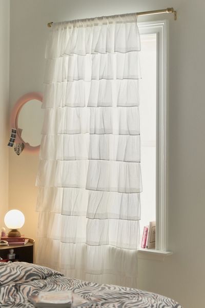 Waterfall Ruffle Window Panel