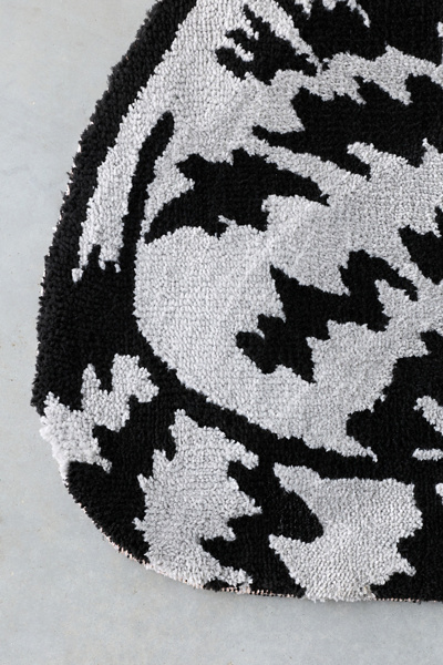 Cat Shaped Knitted Rug