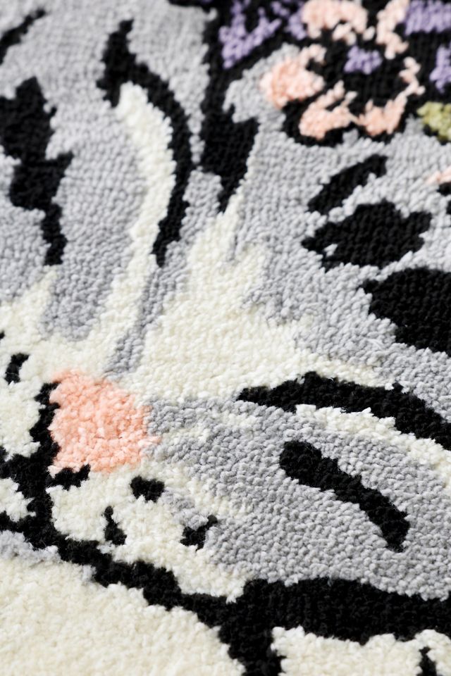 Cat Shaped Knitted Rug #3