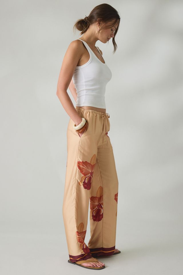 Pantalon en satin à jambe droite Cattleya à motif floral SNDYS X UO #3
