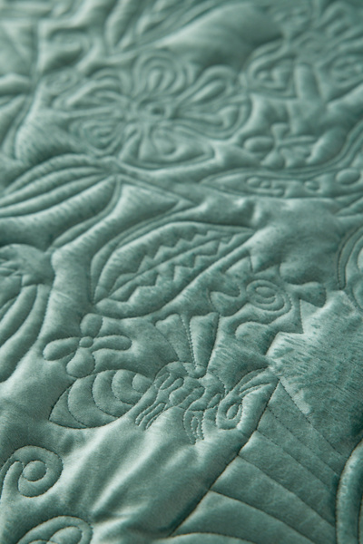 Jungalow By Justina Blakeney Secret Garden Velvet Quilt Set