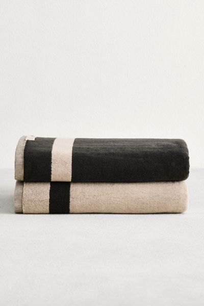 Bed Threads Two-Toned Bath Towels Set