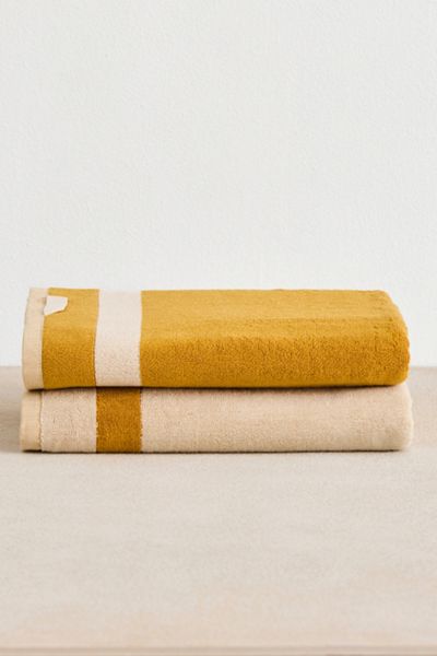 Bed Threads Two-Toned Bath Towels Set