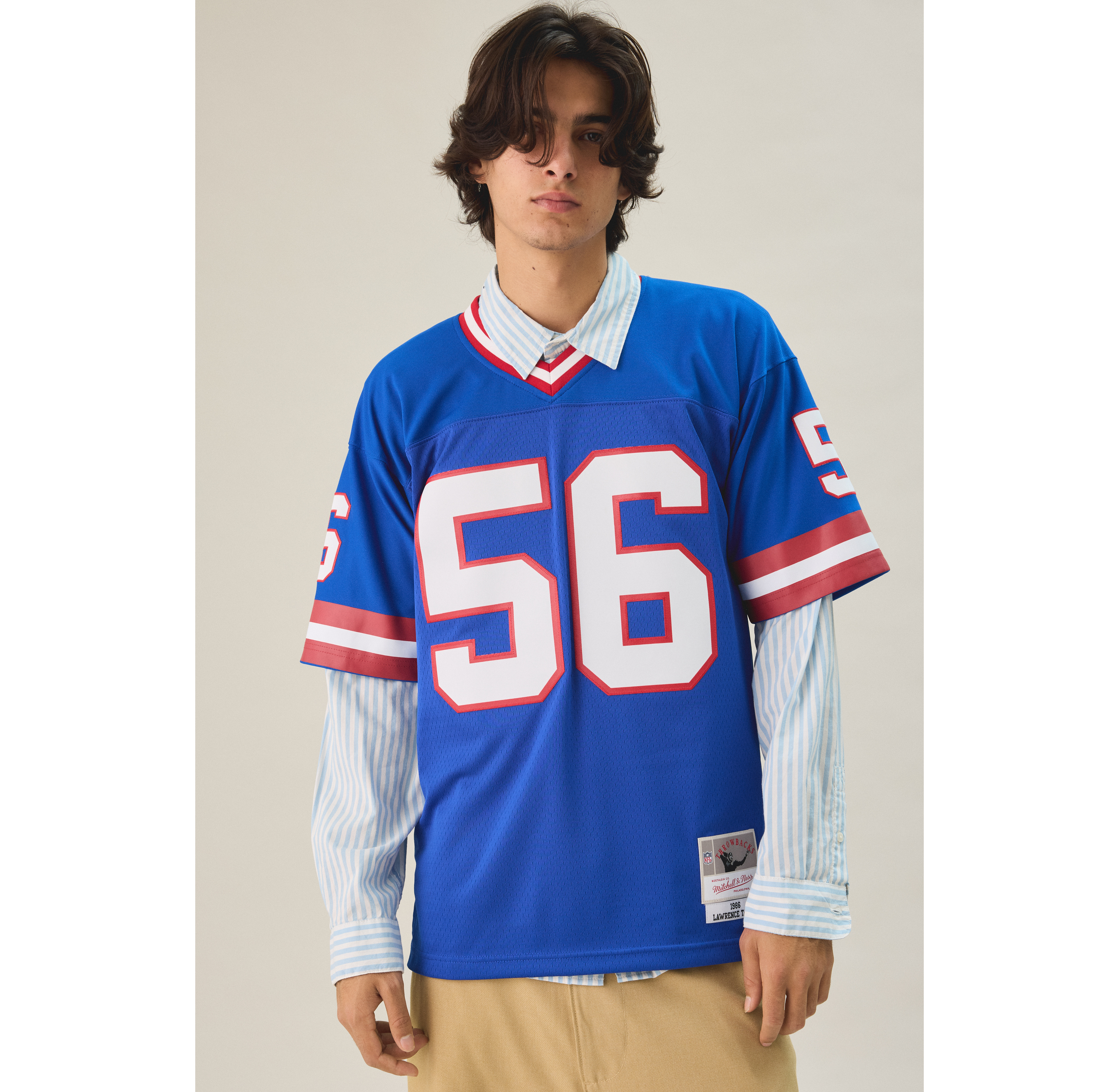 Mitchell & Ness NFL New York Giants 1986 Lawrence Taylor Legacy Football Jersey Tee