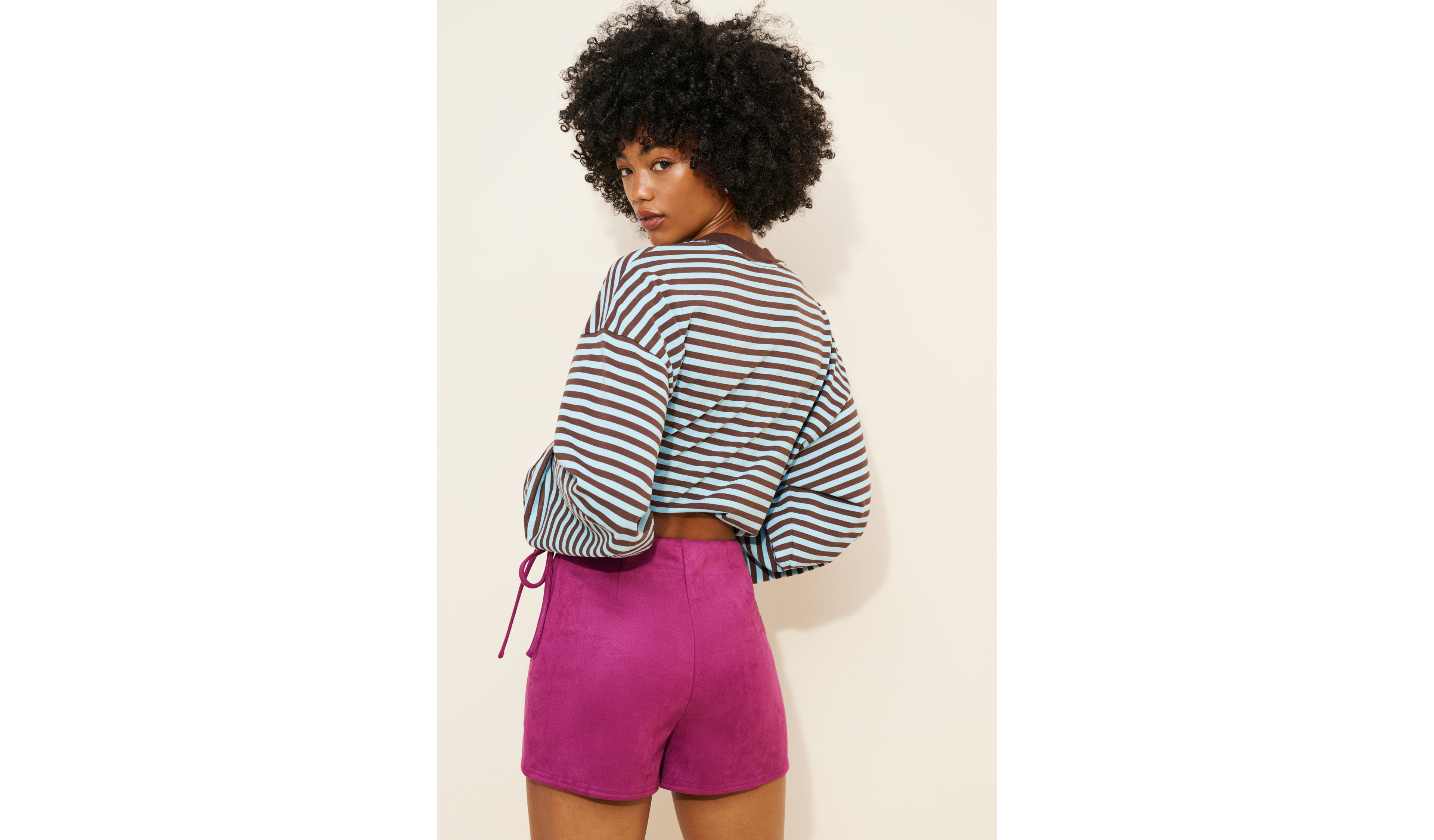 4SI3NNA Vegan Suede Mini Skort