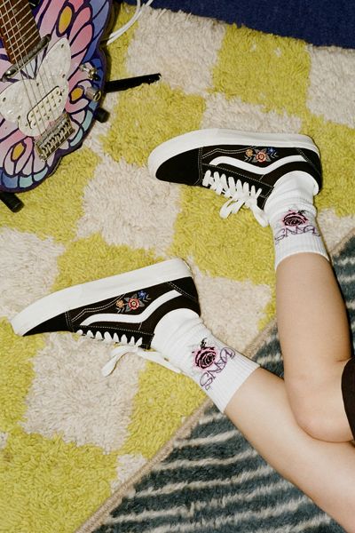 Vans Old Skool Floral Embroidery Sneakers