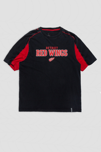Vintage Detroit Red Wings Hockey Tee