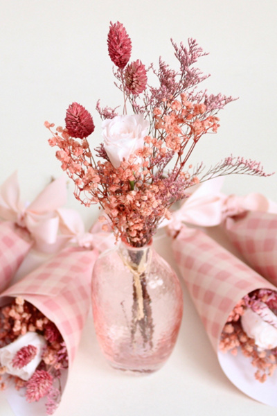 Roxanne’s Dried Flowers Petite Pretty In Pink Bouquet