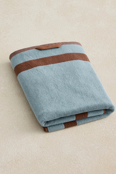 Bed Threads Two-Toned Bath Towel