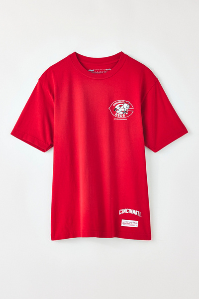 Mitchell & Ness MLB Vintage Team Logo Graphic Tee in Red/Cincinnati Reds, Men’s at Urban Outfitters