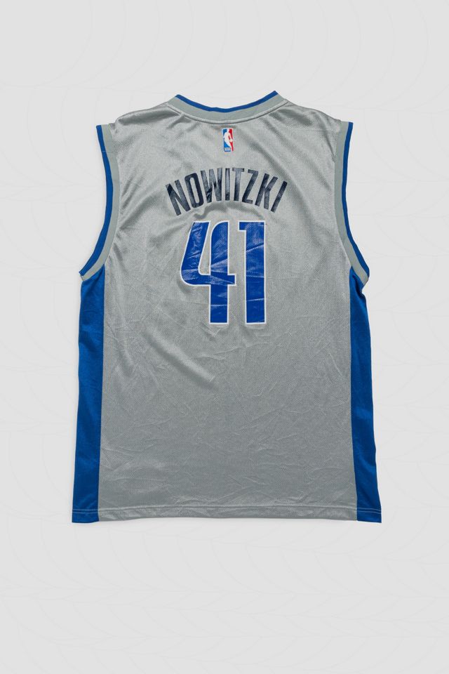 Vintage Dallas Mavericks Basketball Jersey #2