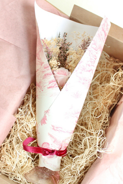 Roxanne’s Dried Flowers The Sweetheart Arrangement