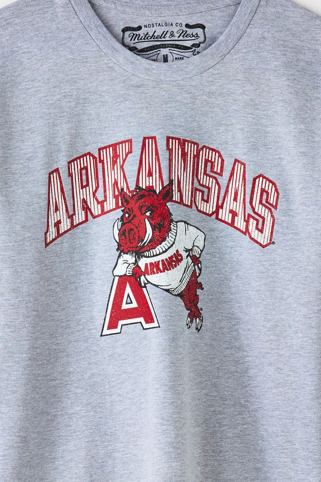 T-shirt graphique Mitchell & Ness NCAA University Of Arkansas Arch #1