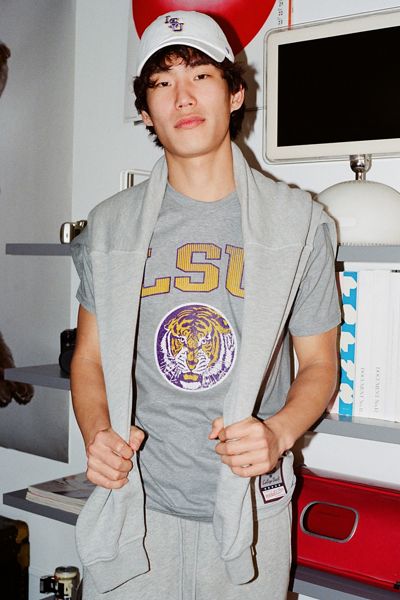 Mitchell & Ness NCAA Louisiana State University Arch Graphic Tee
