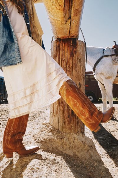 Women's Cowboy Boots & Western Styles | Urban Outfitters