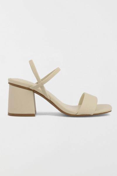MIA Shoes Zissy Slingback Block Heel in Ivory, Women’s at Urban Outfitters