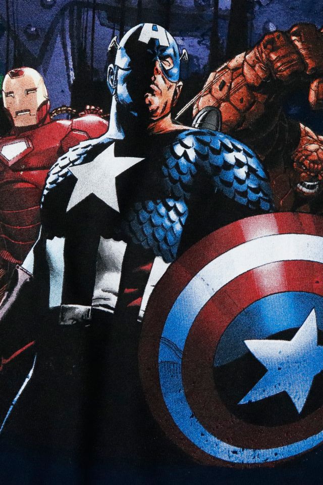 Vintage 2011 Marvel Mad Engine Superhero Graphic T-Shirt #3