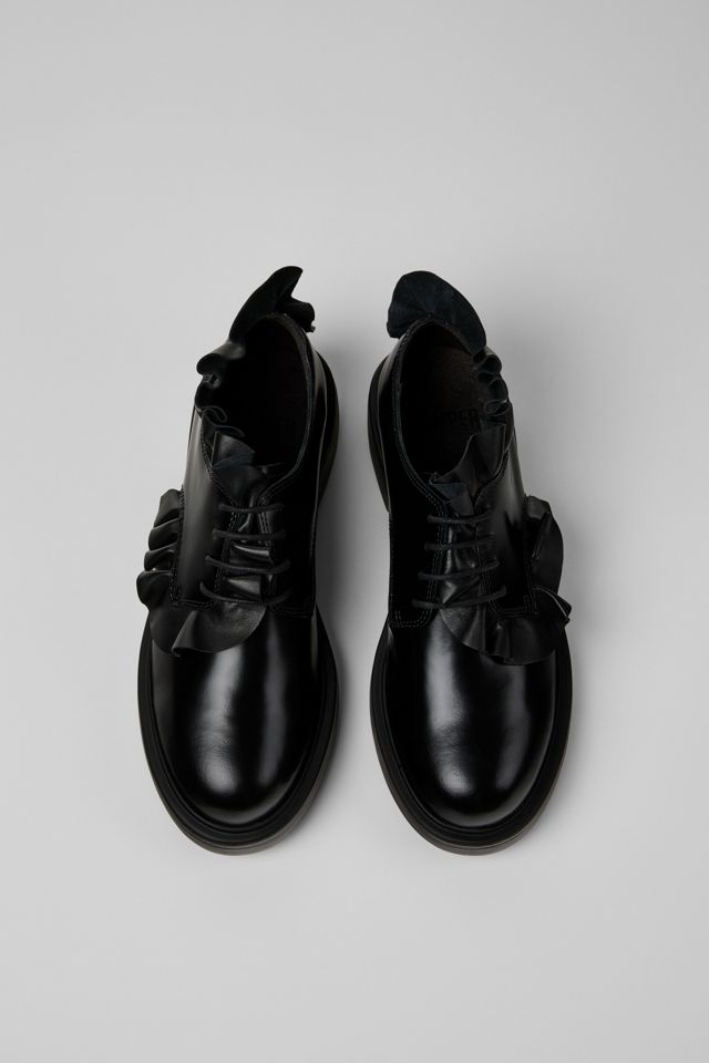 Camper Dean リボンローファー 24cm Camper Dean Ruffled Leather Oxford | Urban Outfitters