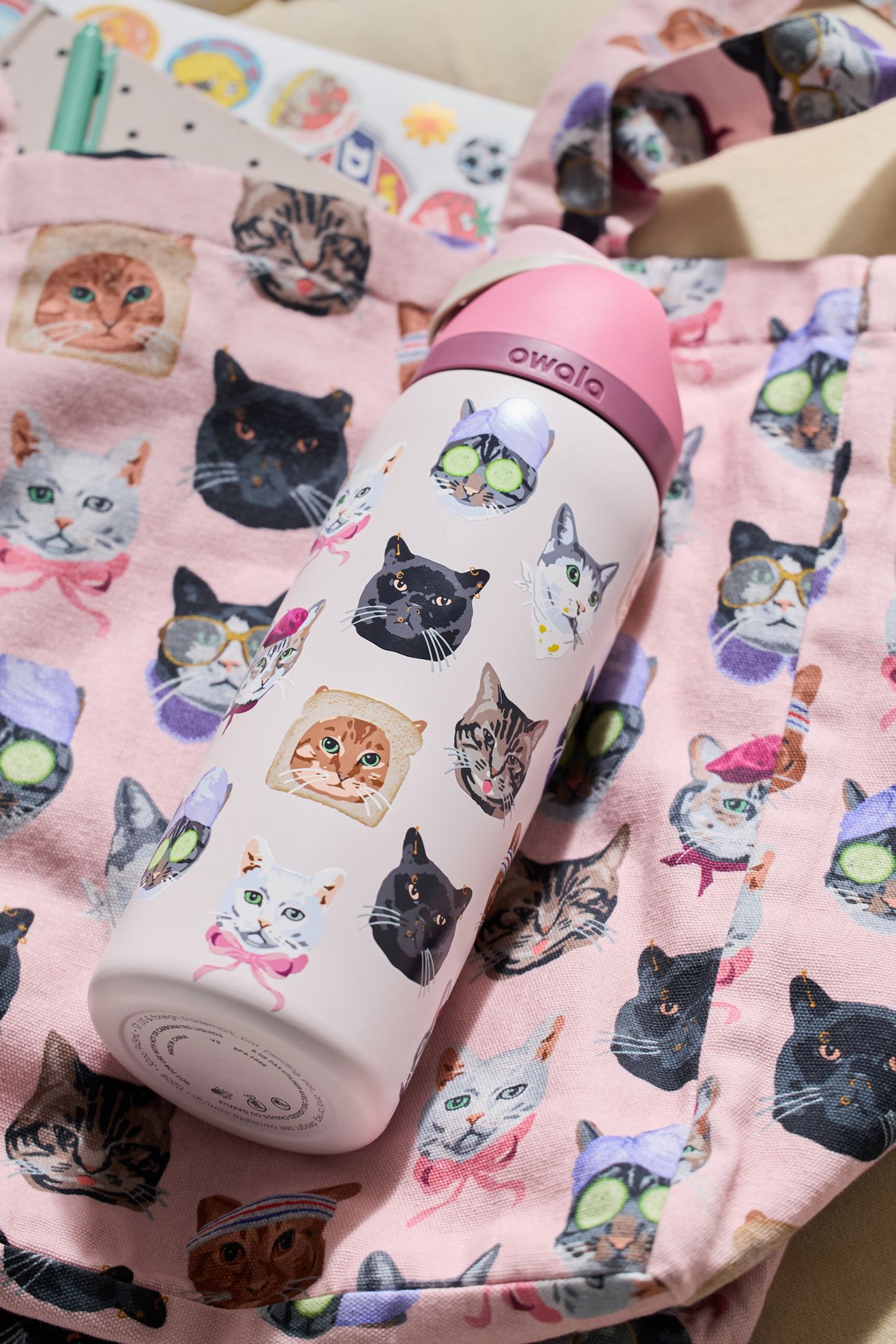 Owala UO Exclusive Cat Collage FreeSip 32 oz Water Bottle - Cat Collage, ONE SIZE