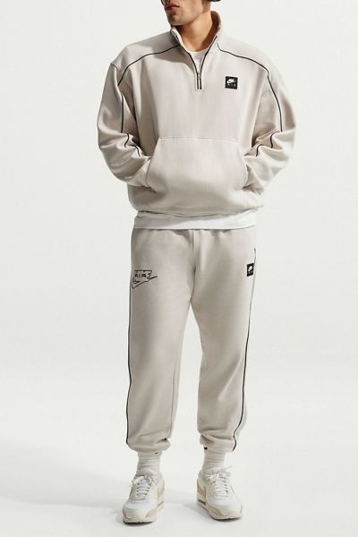 Nike Air Fleece Quarter-Zip Sweatshirt