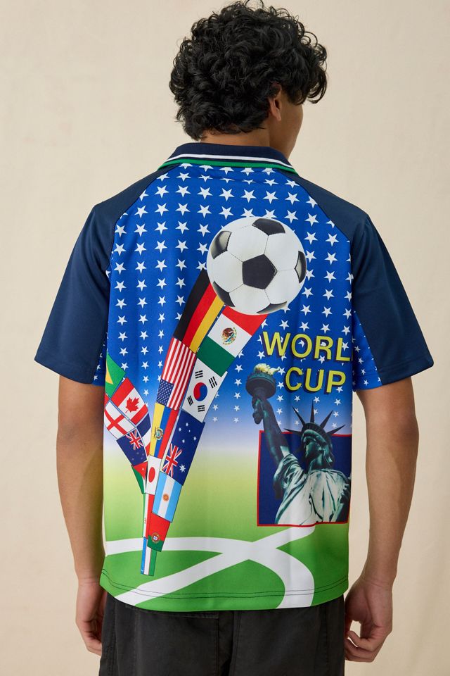T-shirt jersey graphique drapeau soccer PLEASURES #1