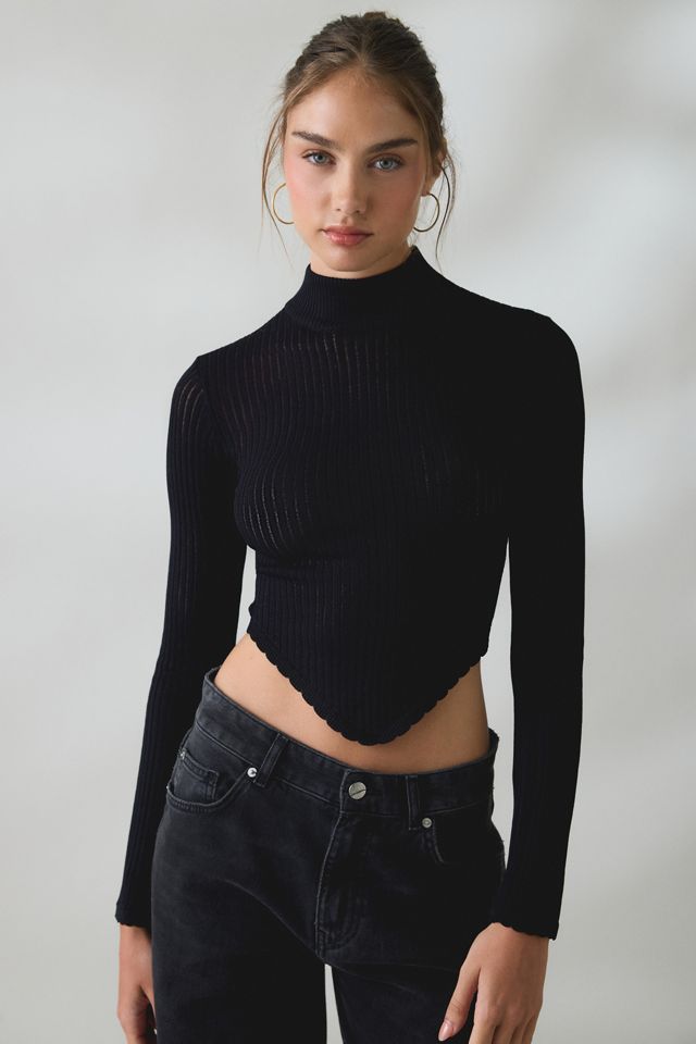 BDG Lizzy V-Hem Cropped Fitted Turtleneck Sweater #1