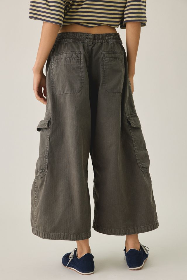 BDG Static Mid-Rise Cargo Culotte Pants #3