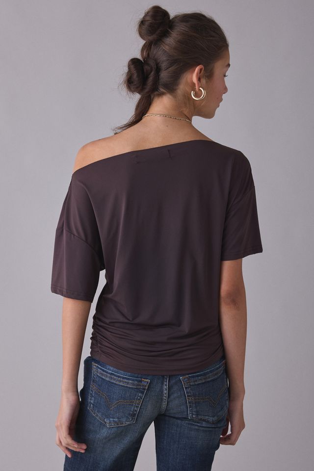T-shirt asymétrique à épaules dénudées Wildlands Lioness #3