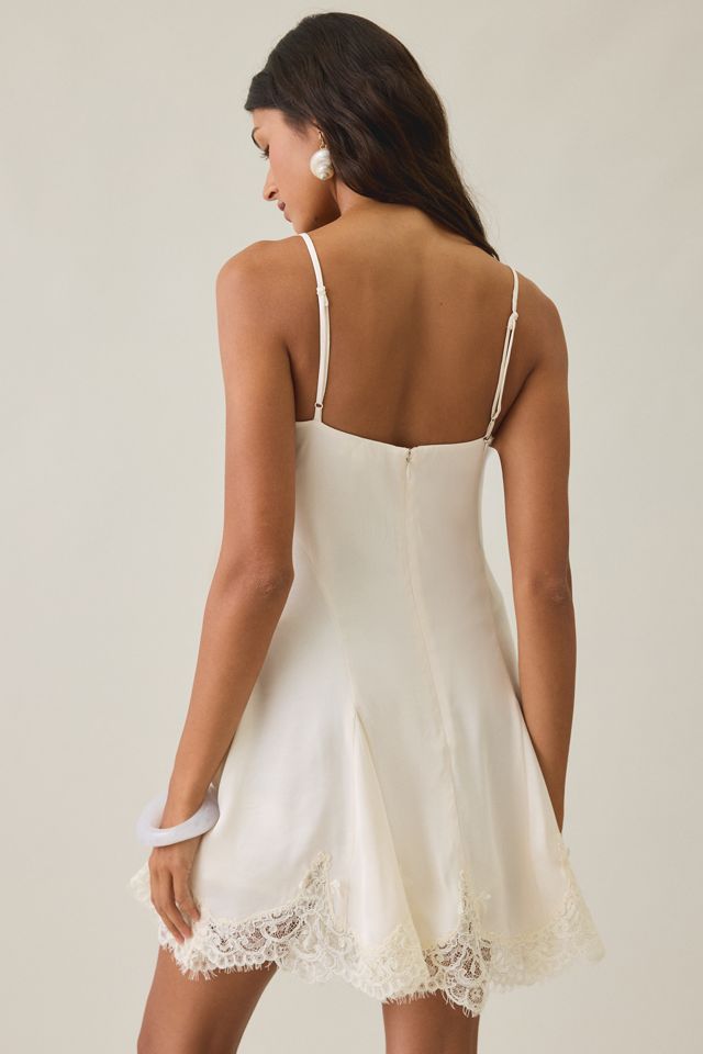 Mini-robe à empiècement godet avec bordure en dentelle Luna de For Love & Lemons #3
