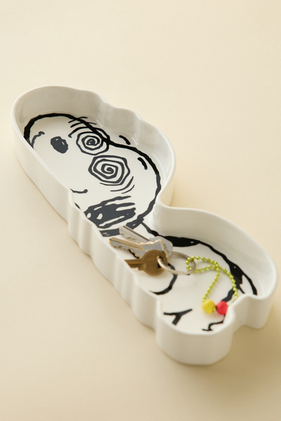 Magpie X Peanuts Tune Out Snoopy Shaped Ceramic Trinket Dish