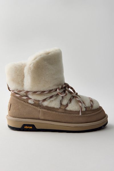 UGG Women's Classic Tread Fluffed Boots