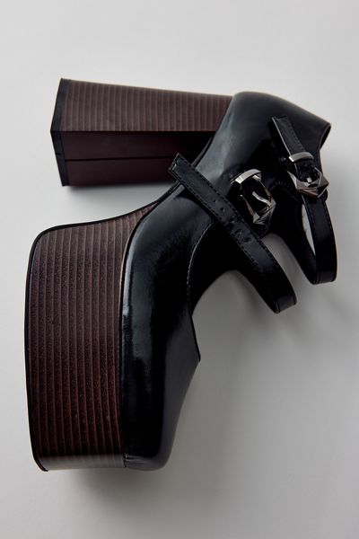 Azalea Wang Moxie Mary Jane Platform Heels