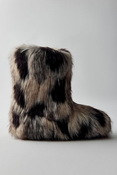 Azalea Wang Alixia Shaggy Faux Fur Boots