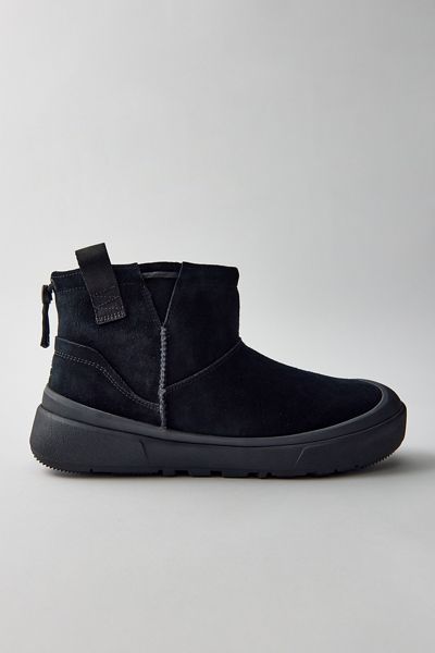 UGG Men's Classic Mini Outpost Boots