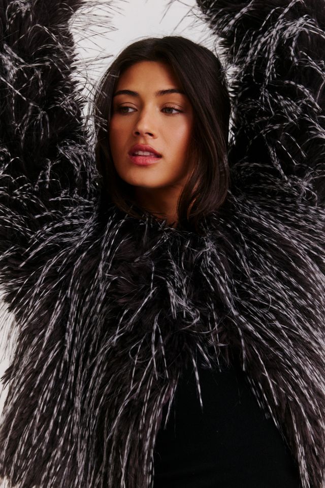 Veste courte en fausse fourrure Vetra Azalea Wang #1